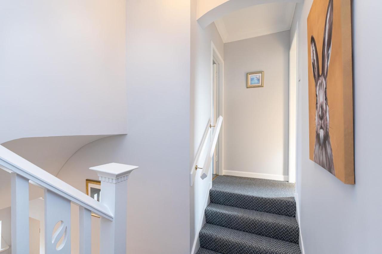 New Four Bedroom House - All Rooms Ensuite 斯特灵 外观 照片